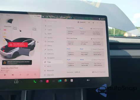 2026 Tesla Model Y Long Range Dual Motor All-Wheel Drive/Long Range Launch Series из США, поврежденный, VIN 7SAYGDEE8TA400159